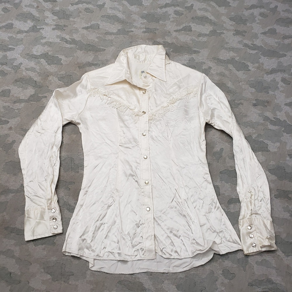 True VTG Wrangler Western Top Womens Small 40 White Fringe Snap Cowgirl 70s